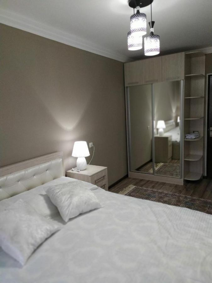 Apartment Near Farkhadskiy Bazar Tasjkent Eksteriør billede