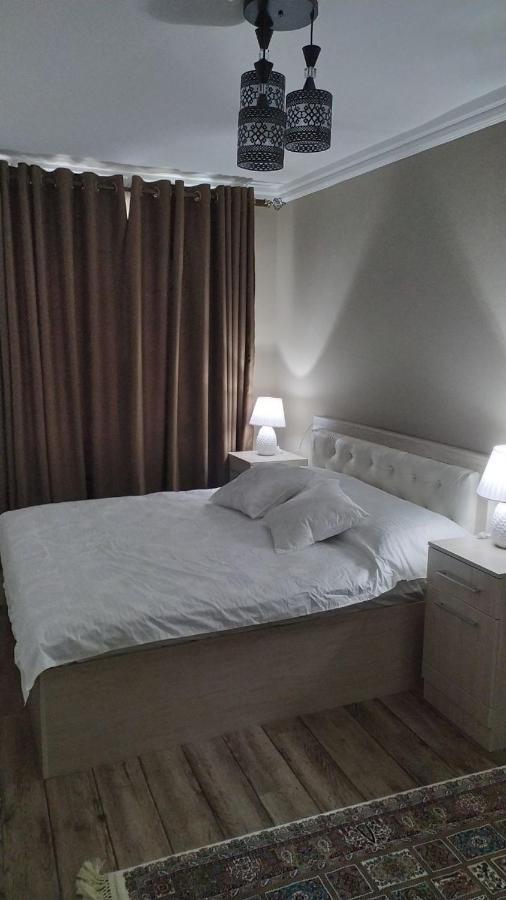Apartment Near Farkhadskiy Bazar Tasjkent Eksteriør billede